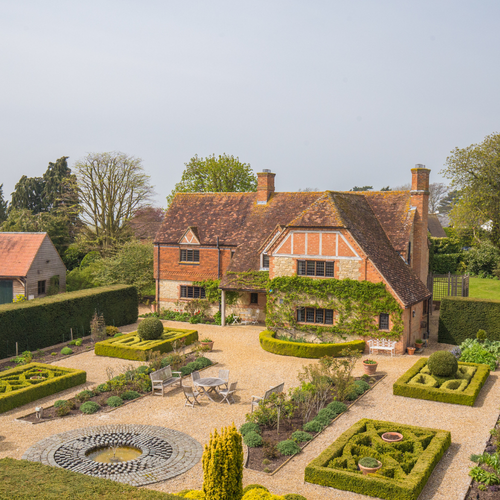 English cottage 